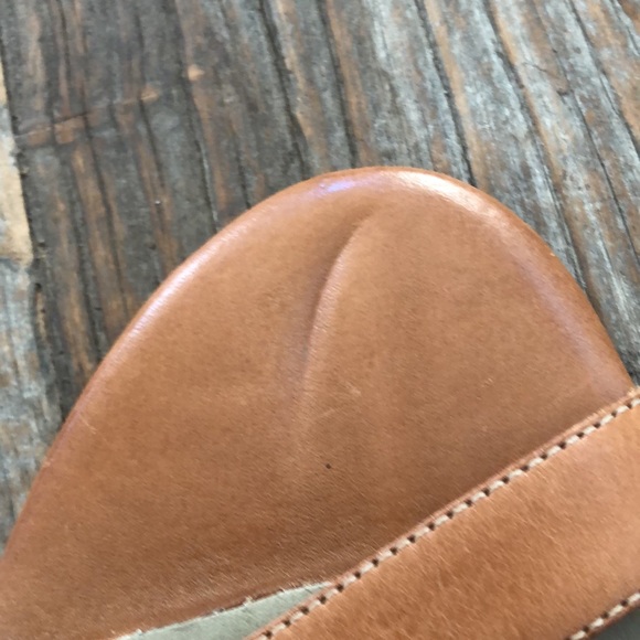 Talbots 100% genuine, leather tan sandal size 10 b - Picture 6 of 8